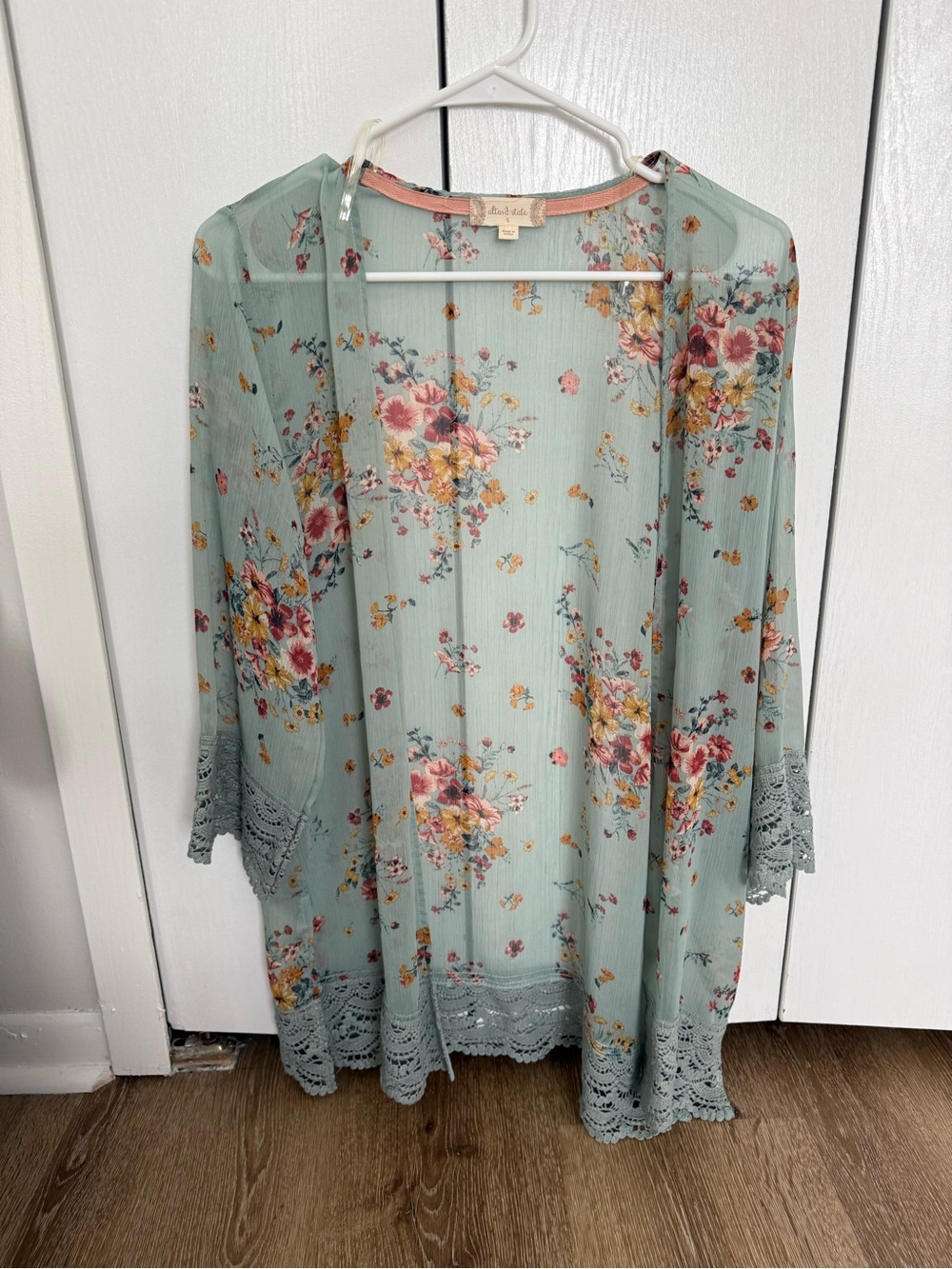 Altar’d State Floral Lace-Trim Kimono Cardigan in Sage Green